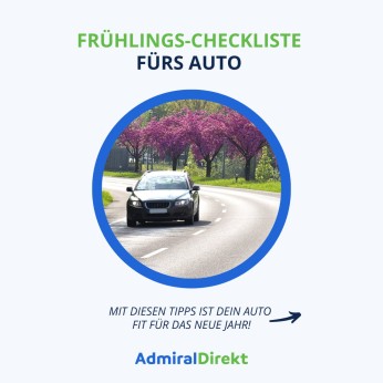 Frühlings-Checkliste fürs Auto. Ein Kombi fährt auf einer Straße mit blühenden Kirschbäumen.