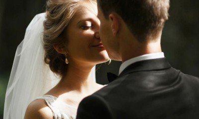 Bei Hochzeit steht Arbeitnehmern Sonderulaub zu.