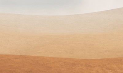 Aufgewirbelter Sand in der Saharawüste.