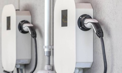 Nahaufnahme von Ladestationen für Elektroautos. 